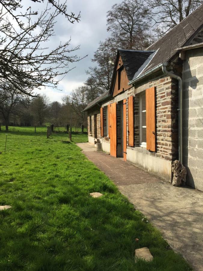 La Petite Maison O Bord De L'Eau Bernieres-le-Patry Exterior photo